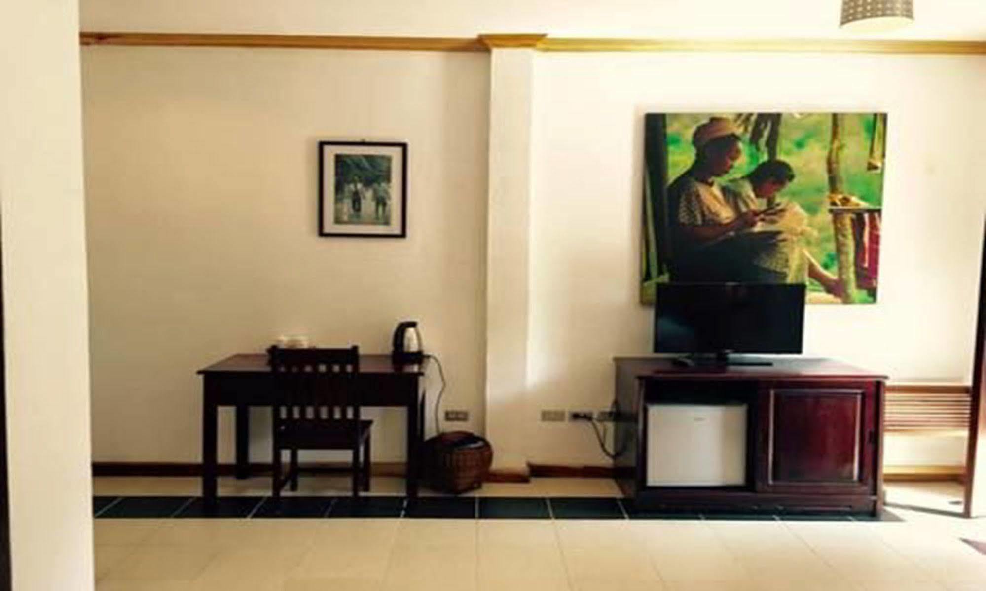 Luang Prabang Oasis Hotel Экстерьер фото
