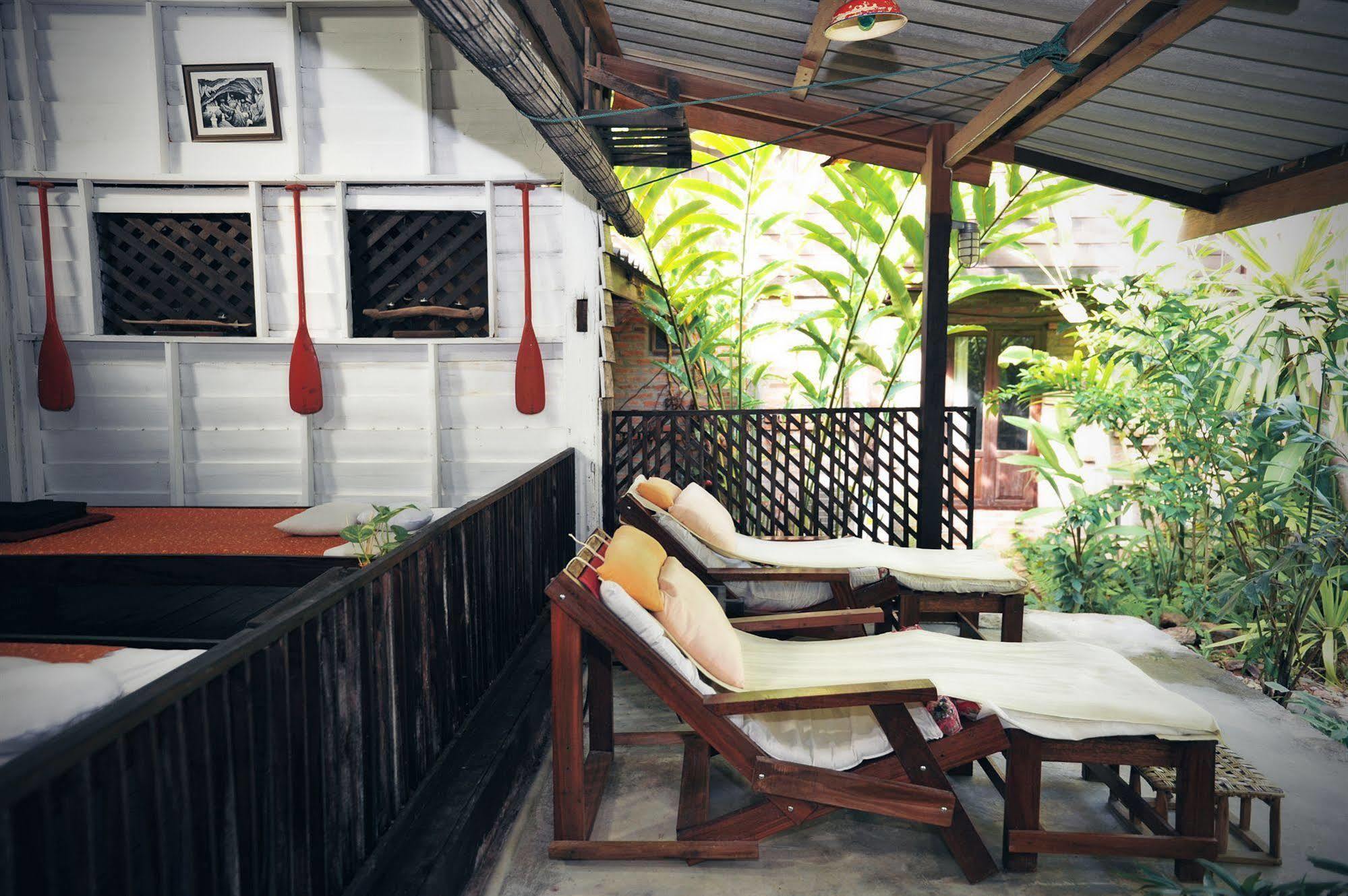 Luang Prabang Oasis Hotel Экстерьер фото
