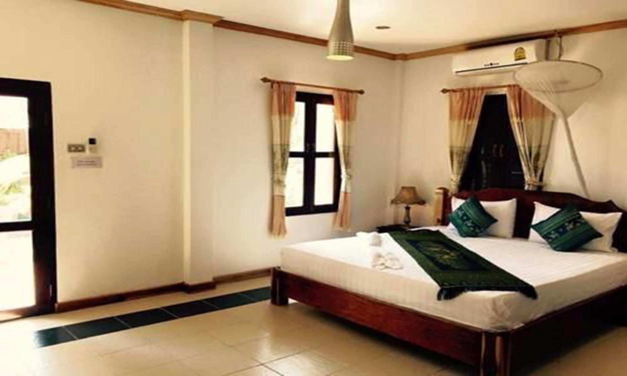 Luang Prabang Oasis Hotel Экстерьер фото